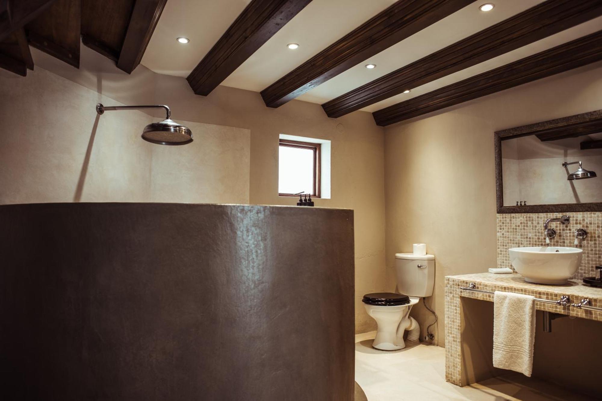וואלביס ביי Iris Boutique Hotel מראה חיצוני תמונה