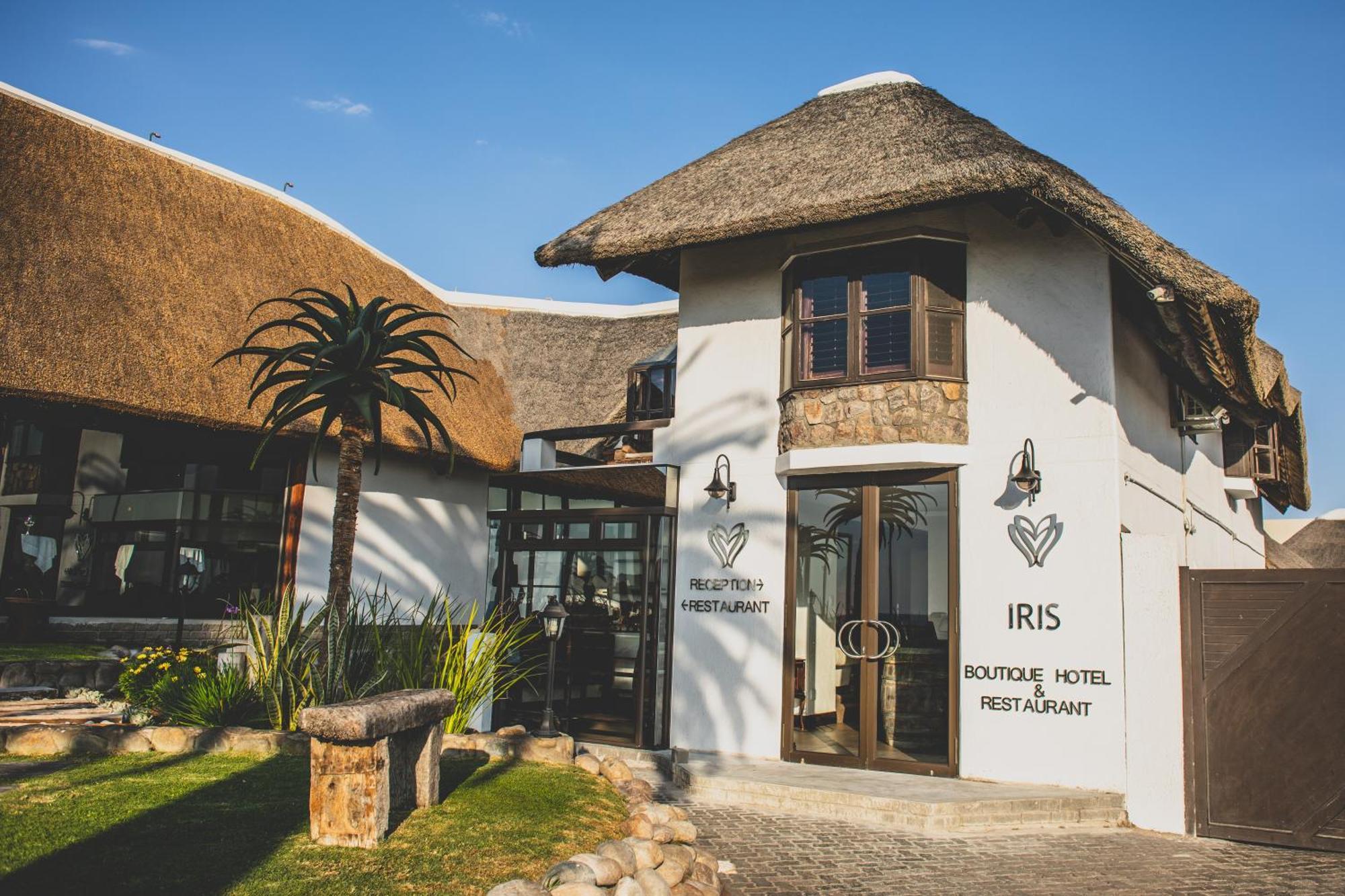 וואלביס ביי Iris Boutique Hotel מראה חיצוני תמונה